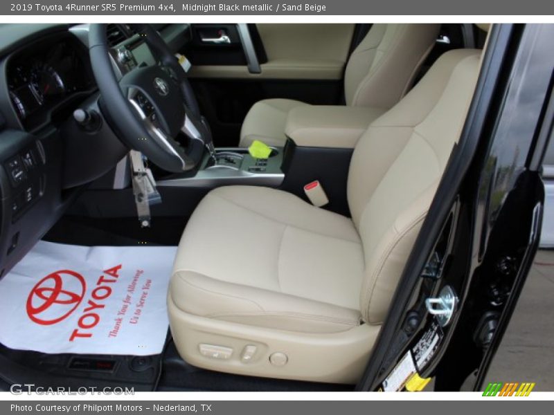Front Seat of 2019 4Runner SR5 Premium 4x4