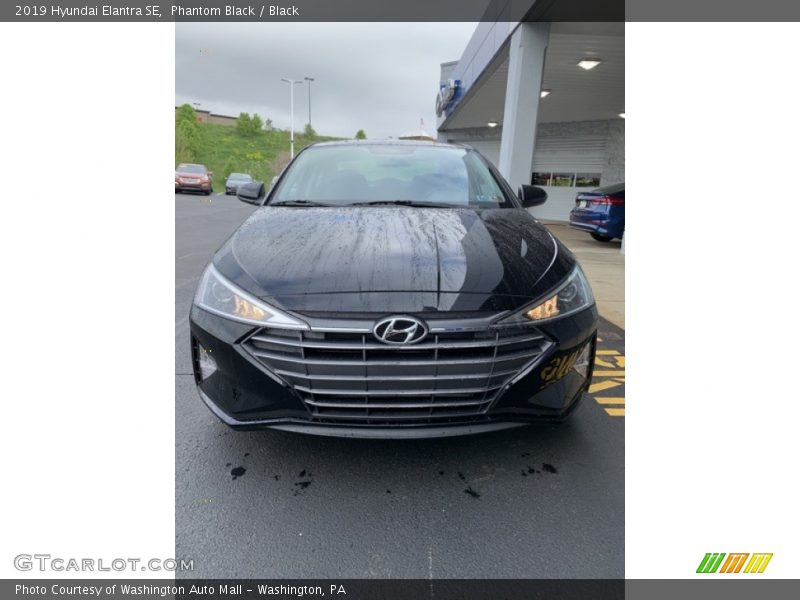 Phantom Black / Black 2019 Hyundai Elantra SE