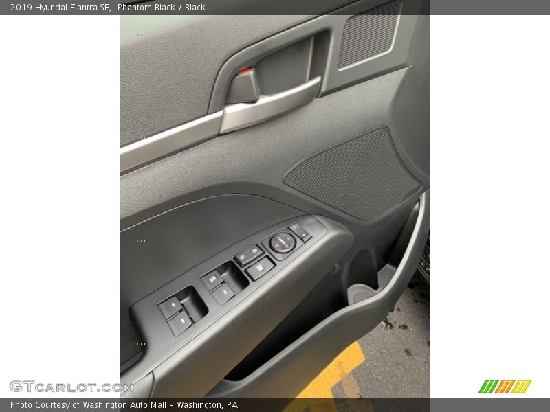 Phantom Black / Black 2019 Hyundai Elantra SE