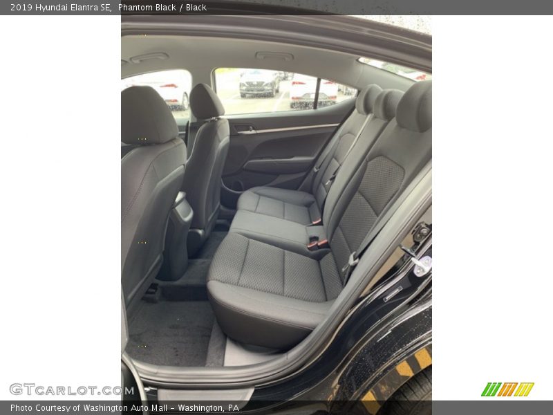 Phantom Black / Black 2019 Hyundai Elantra SE