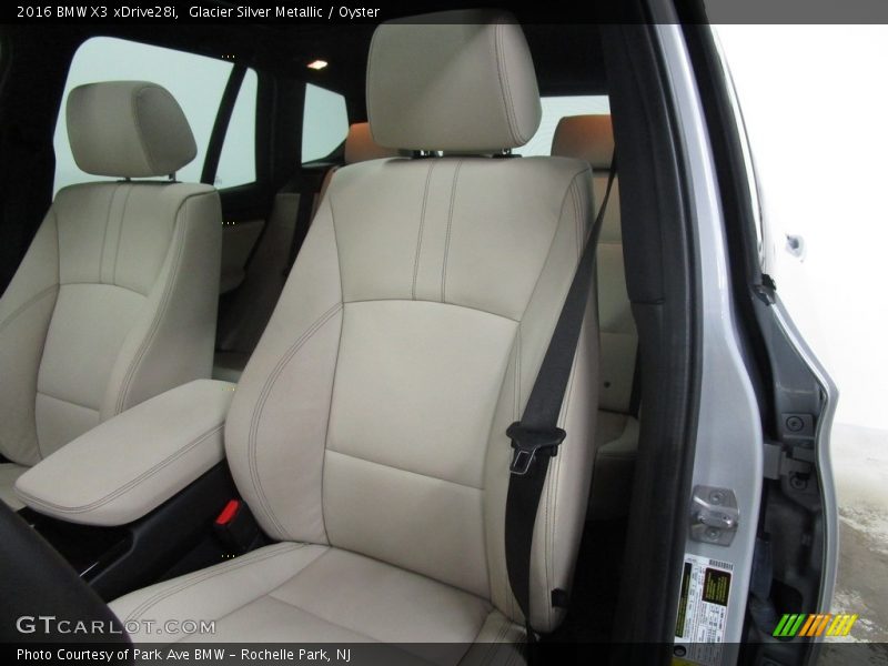 Glacier Silver Metallic / Oyster 2016 BMW X3 xDrive28i