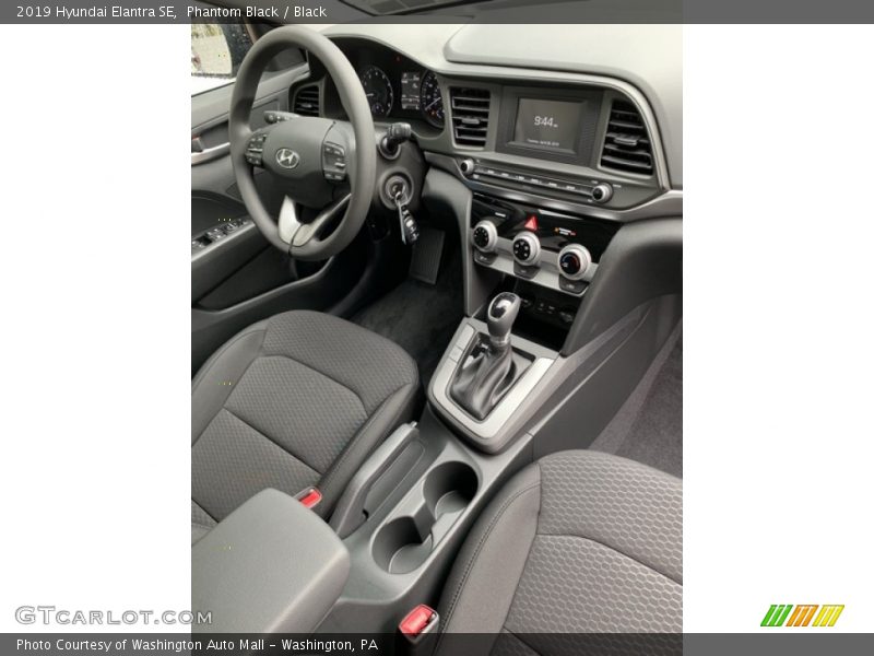 Phantom Black / Black 2019 Hyundai Elantra SE