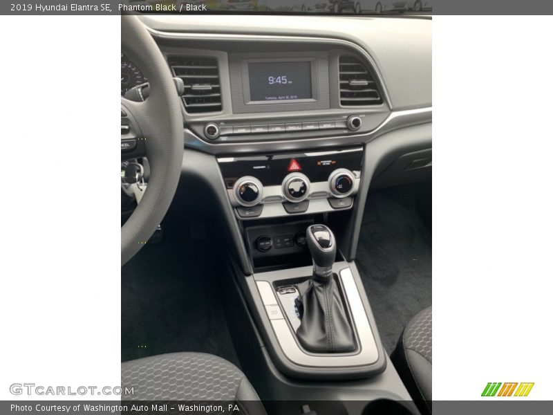 Phantom Black / Black 2019 Hyundai Elantra SE