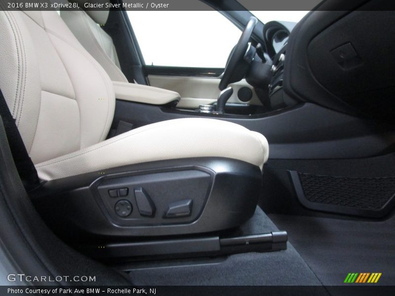 Glacier Silver Metallic / Oyster 2016 BMW X3 xDrive28i