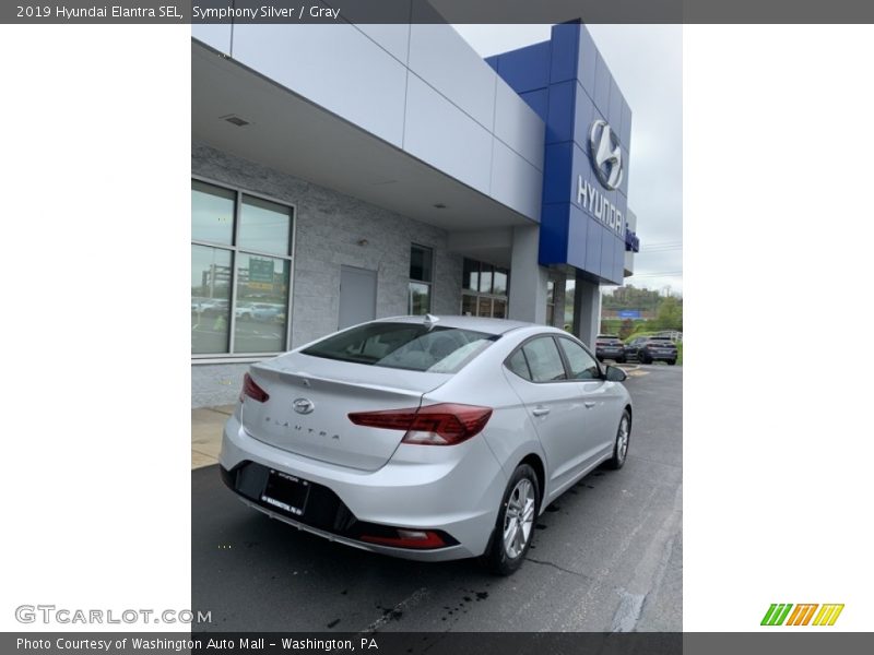 Symphony Silver / Gray 2019 Hyundai Elantra SEL