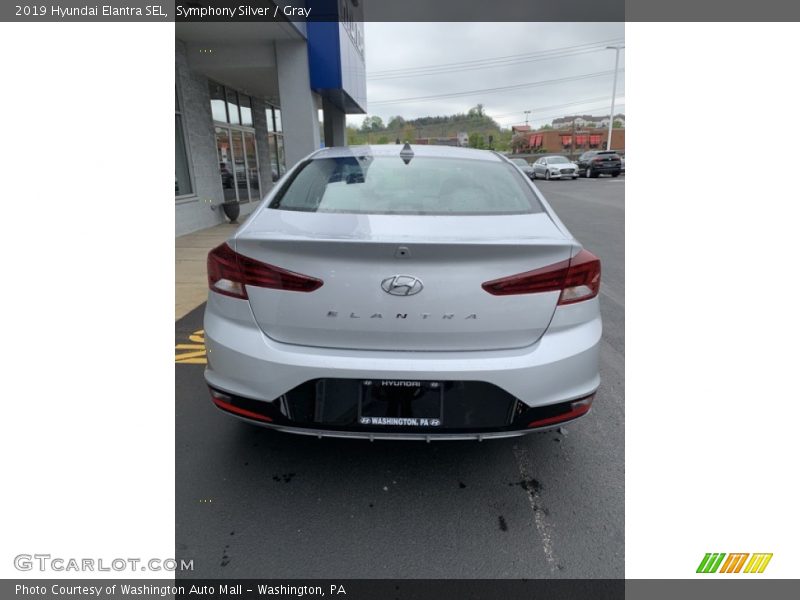 Symphony Silver / Gray 2019 Hyundai Elantra SEL