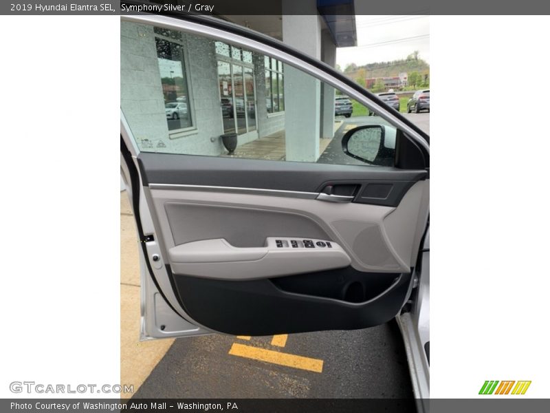 Symphony Silver / Gray 2019 Hyundai Elantra SEL