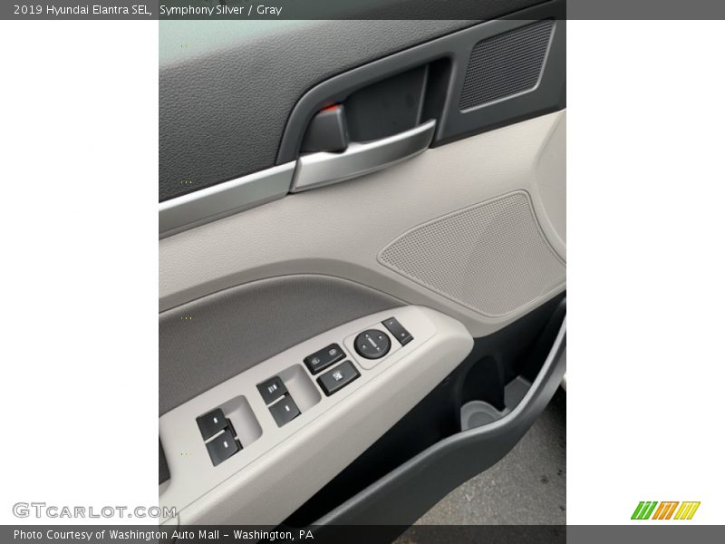 Symphony Silver / Gray 2019 Hyundai Elantra SEL