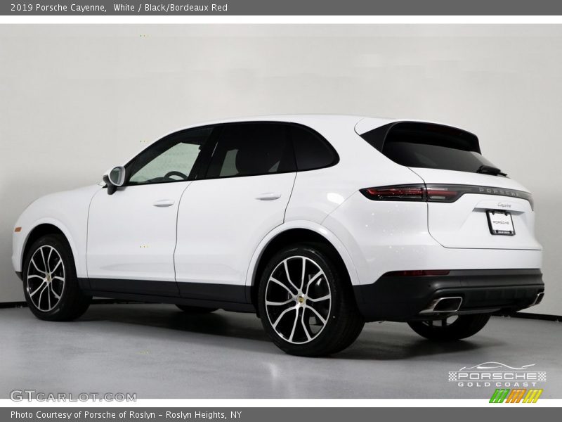 White / Black/Bordeaux Red 2019 Porsche Cayenne