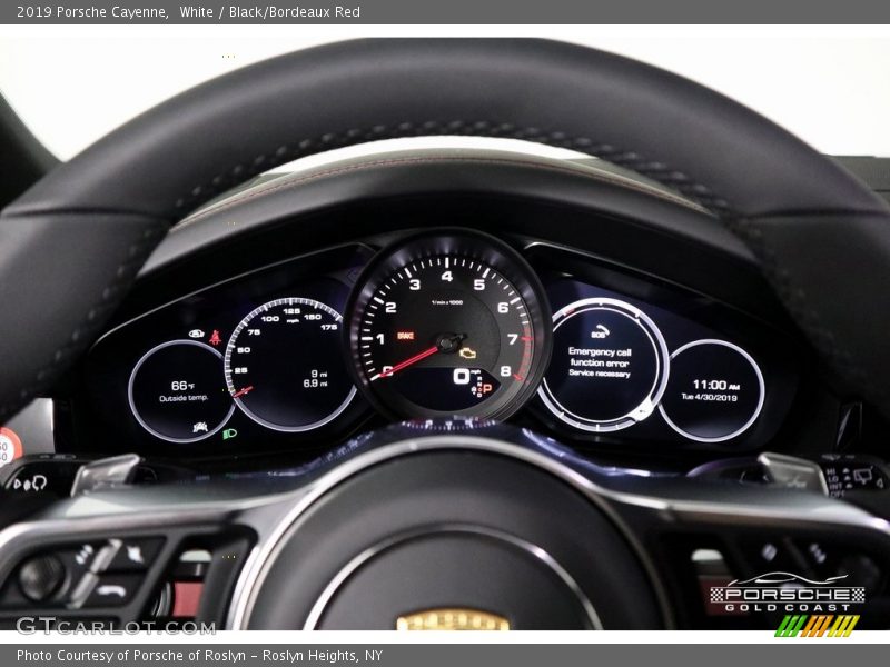 White / Black/Bordeaux Red 2019 Porsche Cayenne