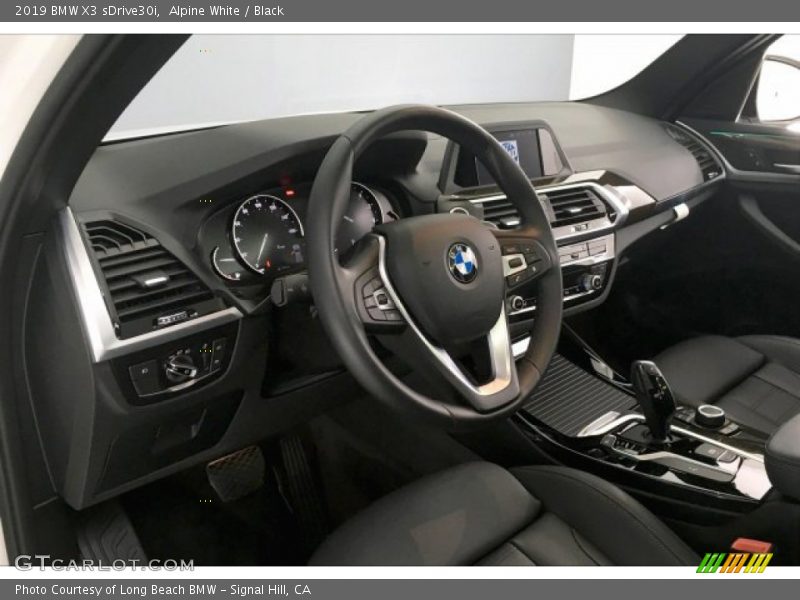 Alpine White / Black 2019 BMW X3 sDrive30i