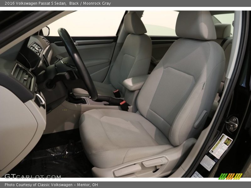 Black / Moonrock Gray 2016 Volkswagen Passat S Sedan