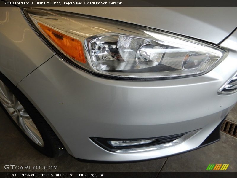 Ingot Silver / Medium Soft Ceramic 2018 Ford Focus Titanium Hatch
