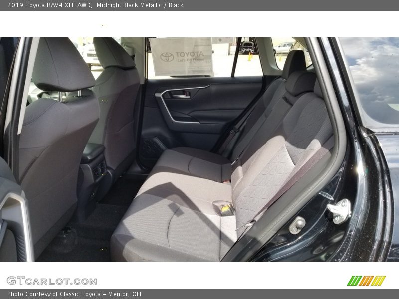 Midnight Black Metallic / Black 2019 Toyota RAV4 XLE AWD