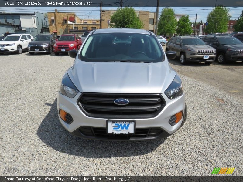 Ingot Silver / Charcoal Black 2018 Ford Escape S