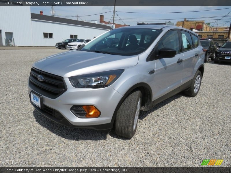 Ingot Silver / Charcoal Black 2018 Ford Escape S