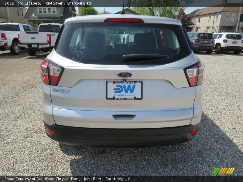 Ingot Silver / Charcoal Black 2018 Ford Escape S