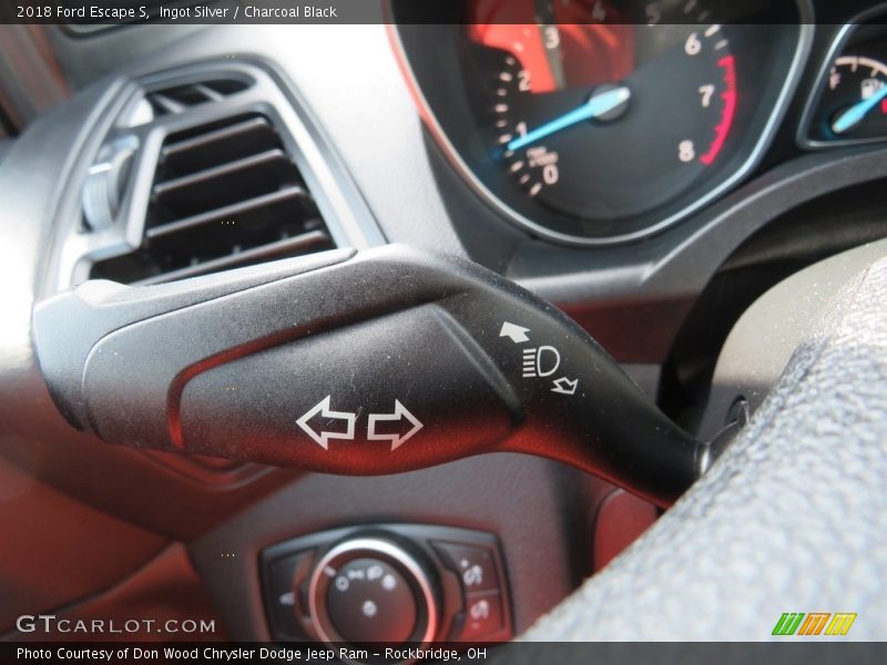 Ingot Silver / Charcoal Black 2018 Ford Escape S