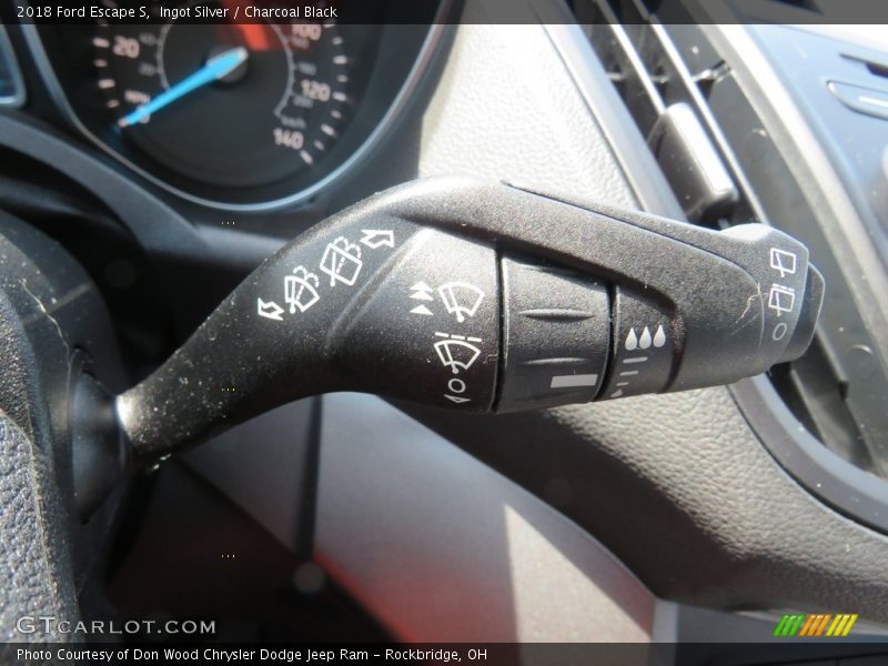Ingot Silver / Charcoal Black 2018 Ford Escape S