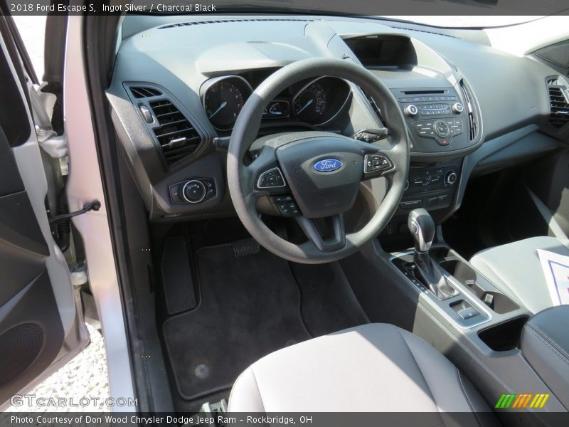 Ingot Silver / Charcoal Black 2018 Ford Escape S