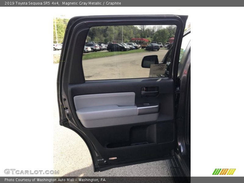 Magnetic Gray Metallic / Graphite 2019 Toyota Sequoia SR5 4x4
