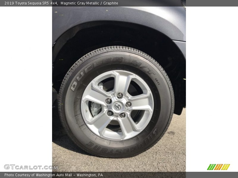 Magnetic Gray Metallic / Graphite 2019 Toyota Sequoia SR5 4x4