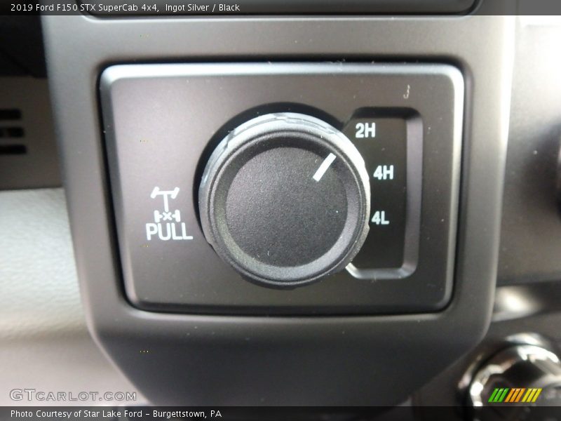 Ingot Silver / Black 2019 Ford F150 STX SuperCab 4x4