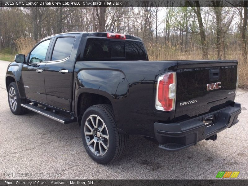 Onyx Black / Jet Black 2019 GMC Canyon Denali Crew Cab 4WD