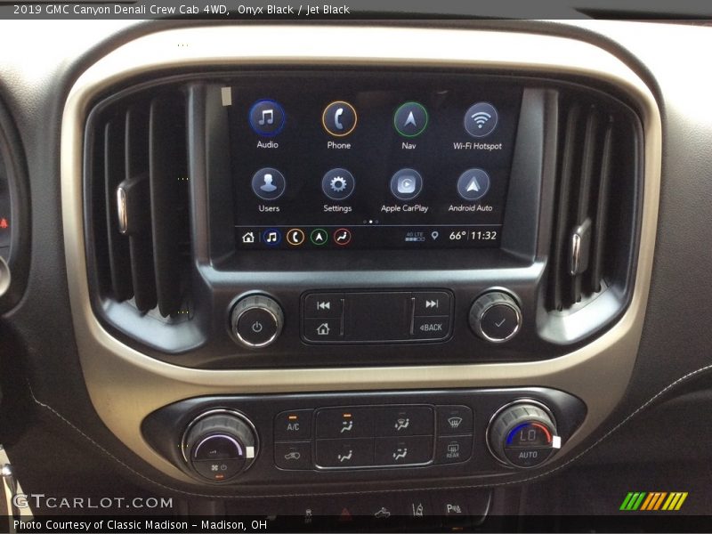 Controls of 2019 Canyon Denali Crew Cab 4WD