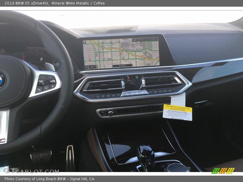 Mineral White Metallic / Coffee 2019 BMW X5 xDrive40i