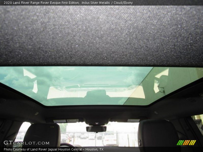Sunroof of 2020 Range Rover Evoque First Edition