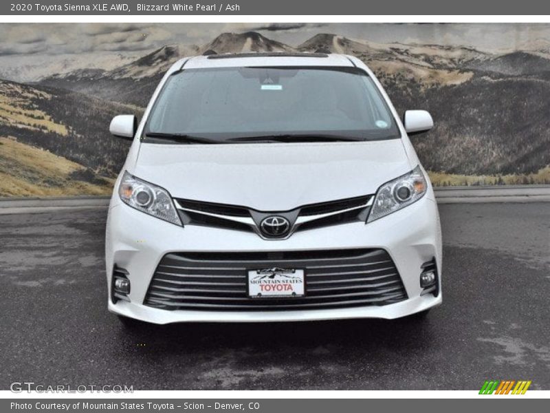 Blizzard White Pearl / Ash 2020 Toyota Sienna XLE AWD