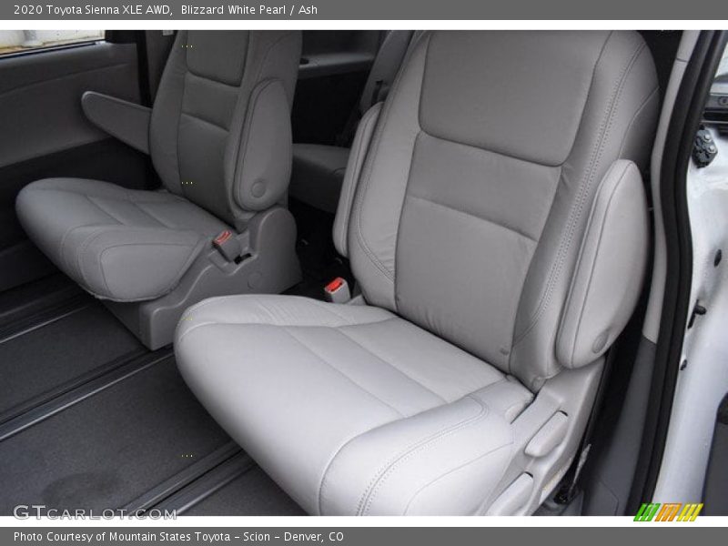 Blizzard White Pearl / Ash 2020 Toyota Sienna XLE AWD