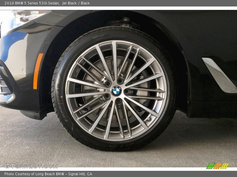 Jet Black / Black 2019 BMW 5 Series 530i Sedan