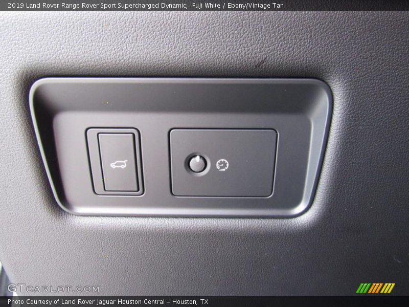 Fuji White / Ebony/Vintage Tan 2019 Land Rover Range Rover Sport Supercharged Dynamic