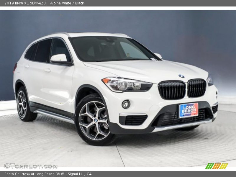 Alpine White / Black 2019 BMW X1 xDrive28i