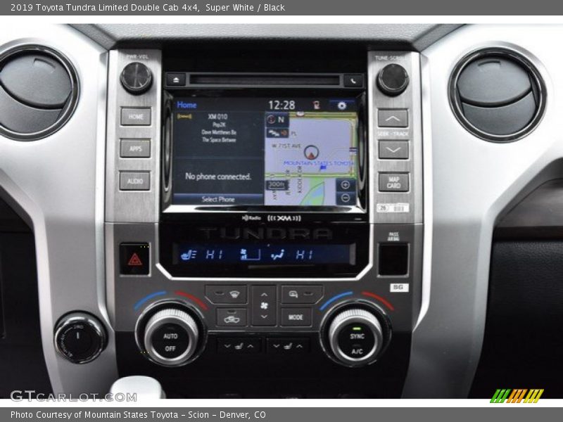 Super White / Black 2019 Toyota Tundra Limited Double Cab 4x4