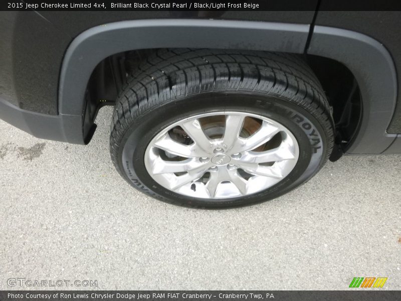 Brilliant Black Crystal Pearl / Black/Light Frost Beige 2015 Jeep Cherokee Limited 4x4