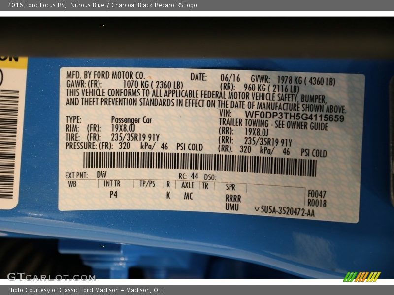 Nitrous Blue / Charcoal Black Recaro RS logo 2016 Ford Focus RS