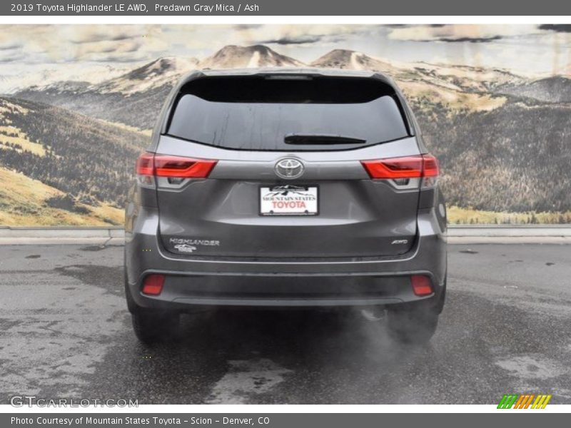Predawn Gray Mica / Ash 2019 Toyota Highlander LE AWD