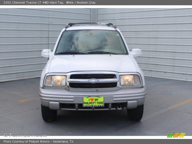 White / Medium Gray 2002 Chevrolet Tracker LT 4WD Hard Top
