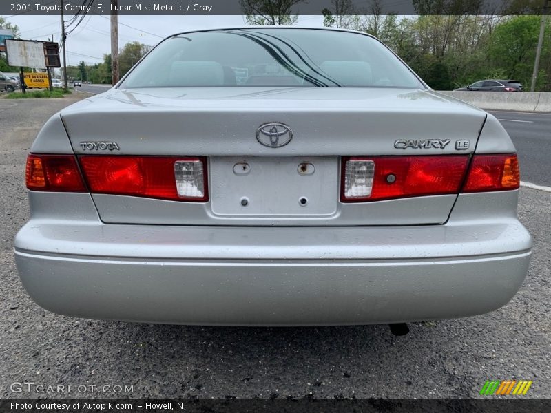 Lunar Mist Metallic / Gray 2001 Toyota Camry LE