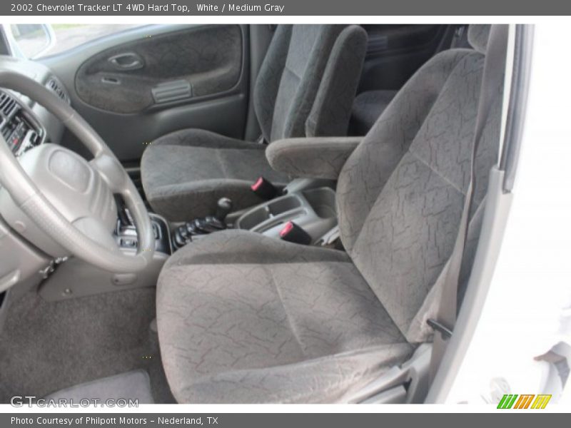 White / Medium Gray 2002 Chevrolet Tracker LT 4WD Hard Top