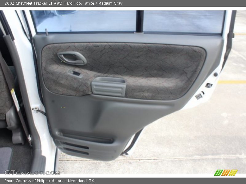 White / Medium Gray 2002 Chevrolet Tracker LT 4WD Hard Top