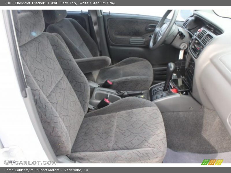 White / Medium Gray 2002 Chevrolet Tracker LT 4WD Hard Top