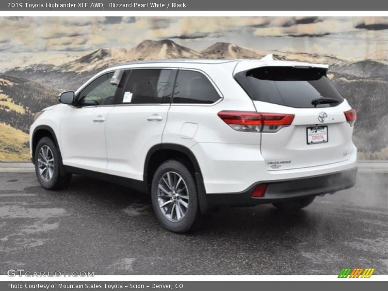Blizzard Pearl White / Black 2019 Toyota Highlander XLE AWD