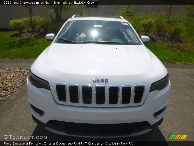 Bright White / Black/Ski Grey 2019 Jeep Cherokee Limited 4x4