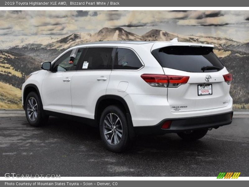 Blizzard Pearl White / Black 2019 Toyota Highlander XLE AWD