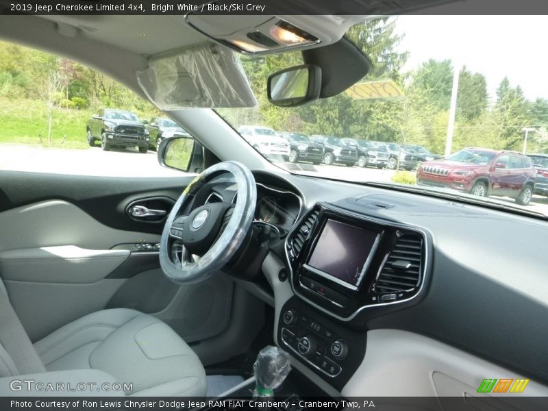 Bright White / Black/Ski Grey 2019 Jeep Cherokee Limited 4x4