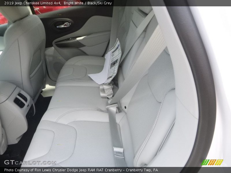 Bright White / Black/Ski Grey 2019 Jeep Cherokee Limited 4x4